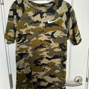 Nike Camo T-Shirt - Green and Brown